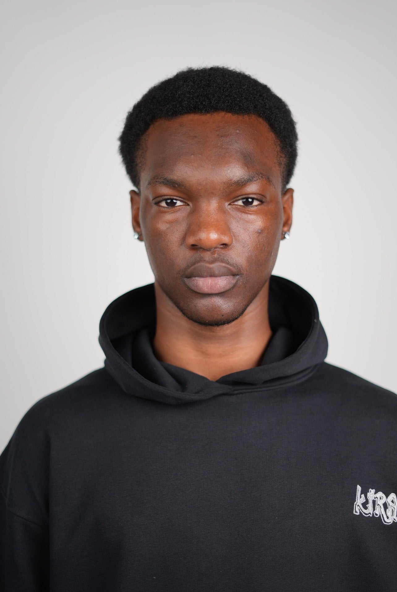 KIRA BLACK HOODIE